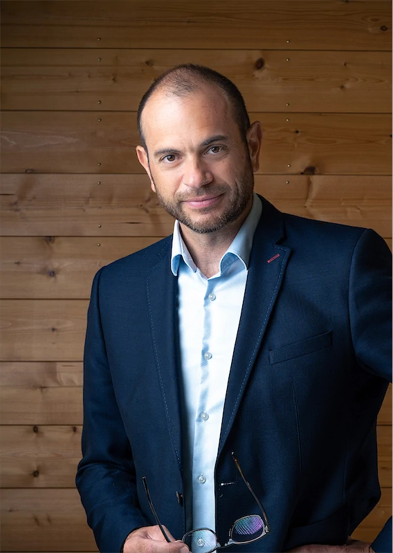 Matthieu DUBERNET, Président : Ingénieur Agronome de "l'Agro Paris" et titulaire du diplôme national d'Œnologue,